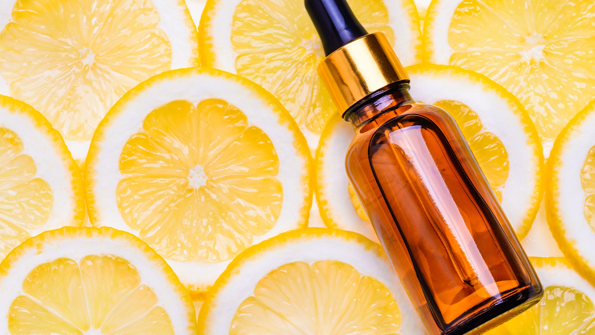 Vitamin C: 4 Reasons Why It’s a Must Have for Skincare Junkies